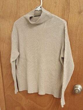 T Tahari Women's Ribbed Mock Neck Sweater - Light Beige